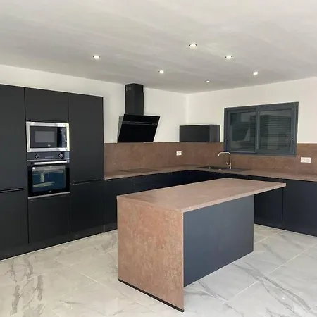 Jolie Moderne Villa